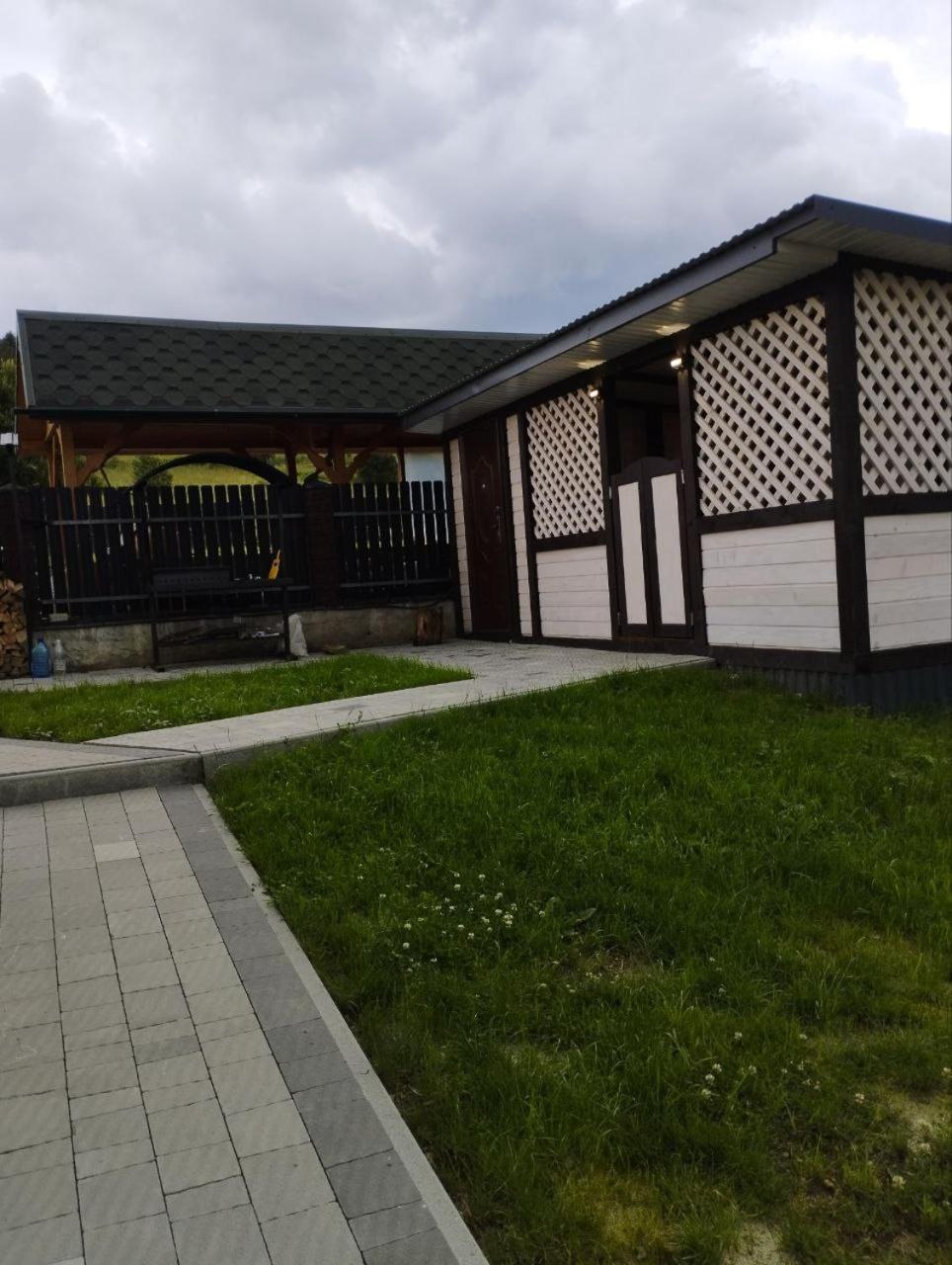 SkhidnytsiaПерлина Карпат公寓 外观 照片